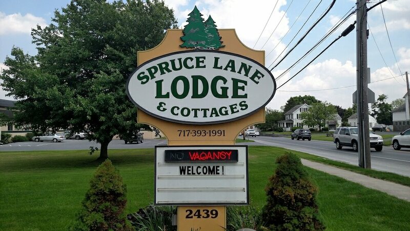 Гостиница Spruce Lane Lodge and Cottages