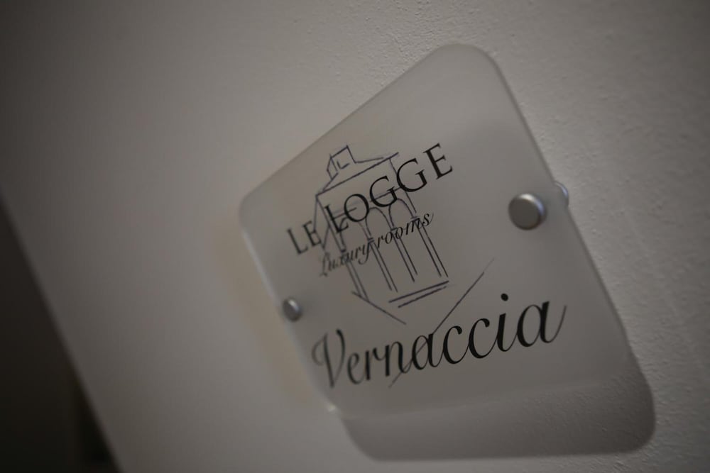 Фото B&b Le Logge Luxury Rooms