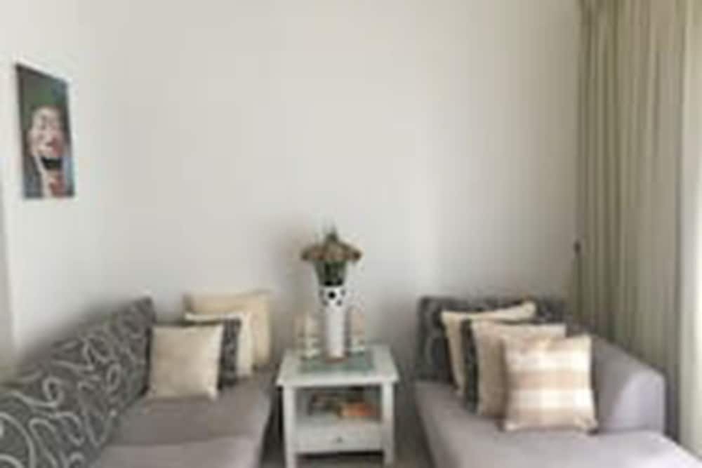 Фото Pipit Homestay at Element Ampang