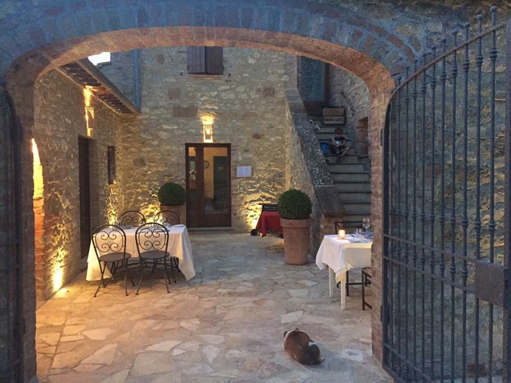 Фото Agriturismo Podere La Paolina
