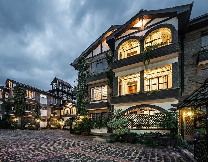 Гостиница The Grand Gables