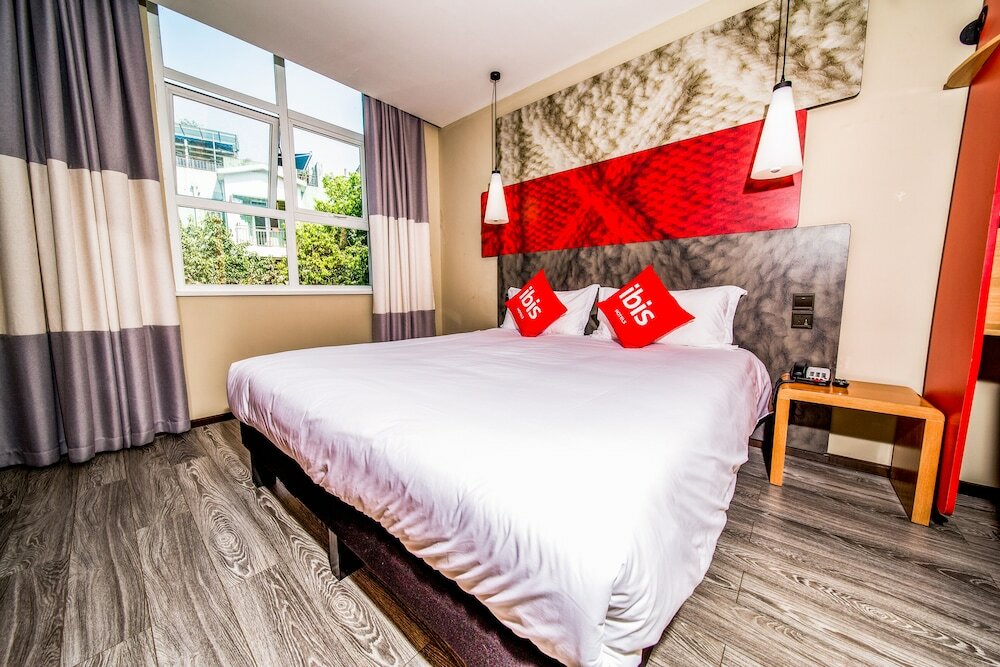 Фото Ibis Styles Chengdu American Center Hotel