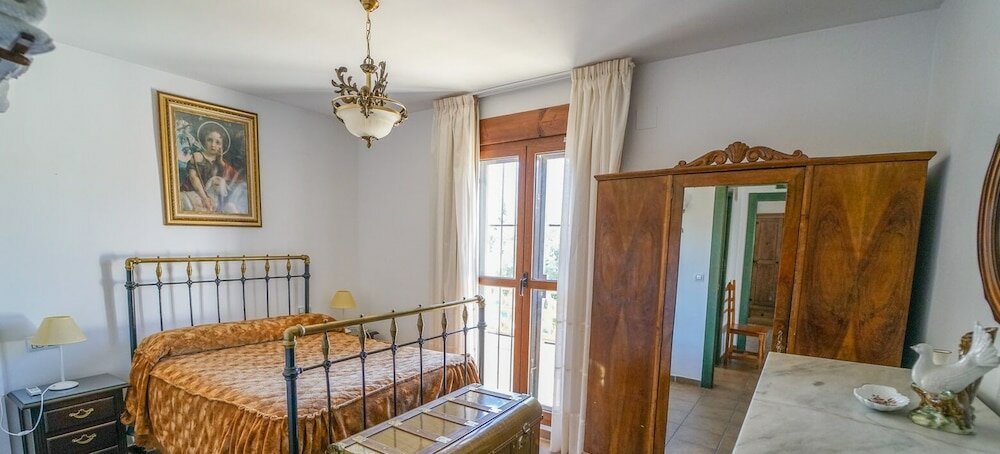 Фото Hostal y Apartamento Rural Los Naranjos