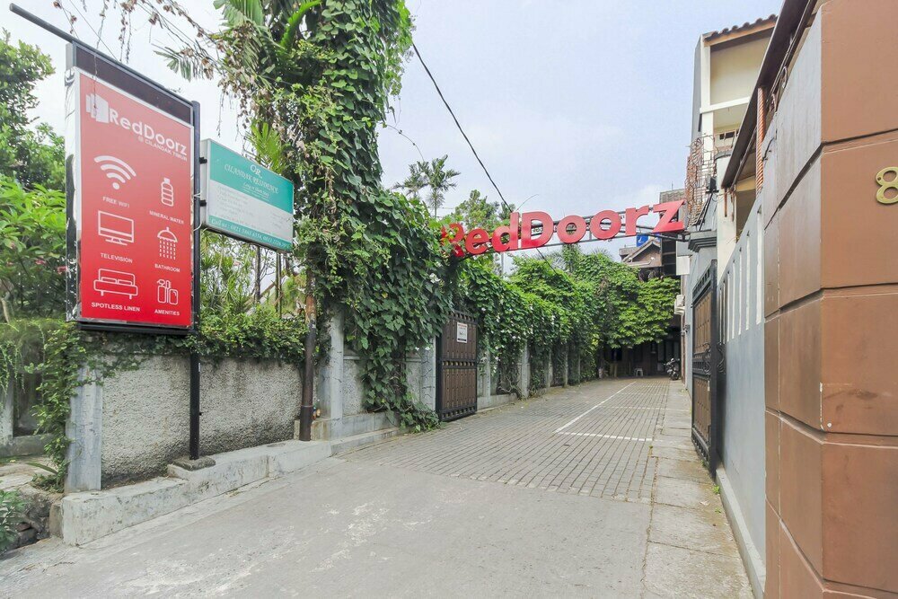 Hotel RedDoorz @ Cilandak Timur, Jakarta, photo