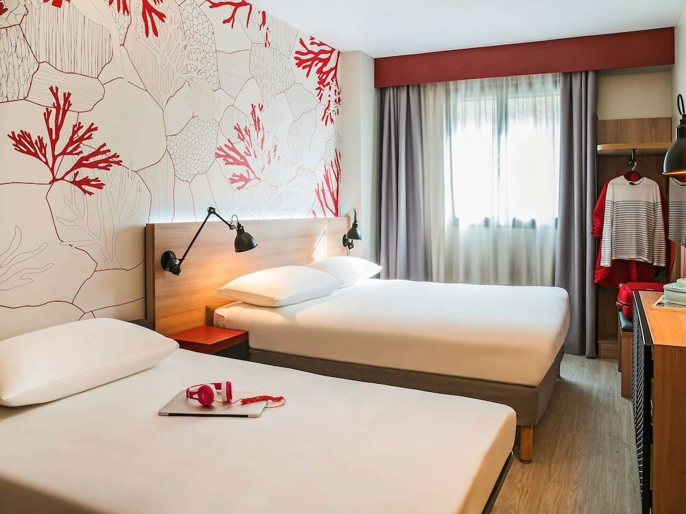 Фото Ibis Styles Barcelona City Bogatell