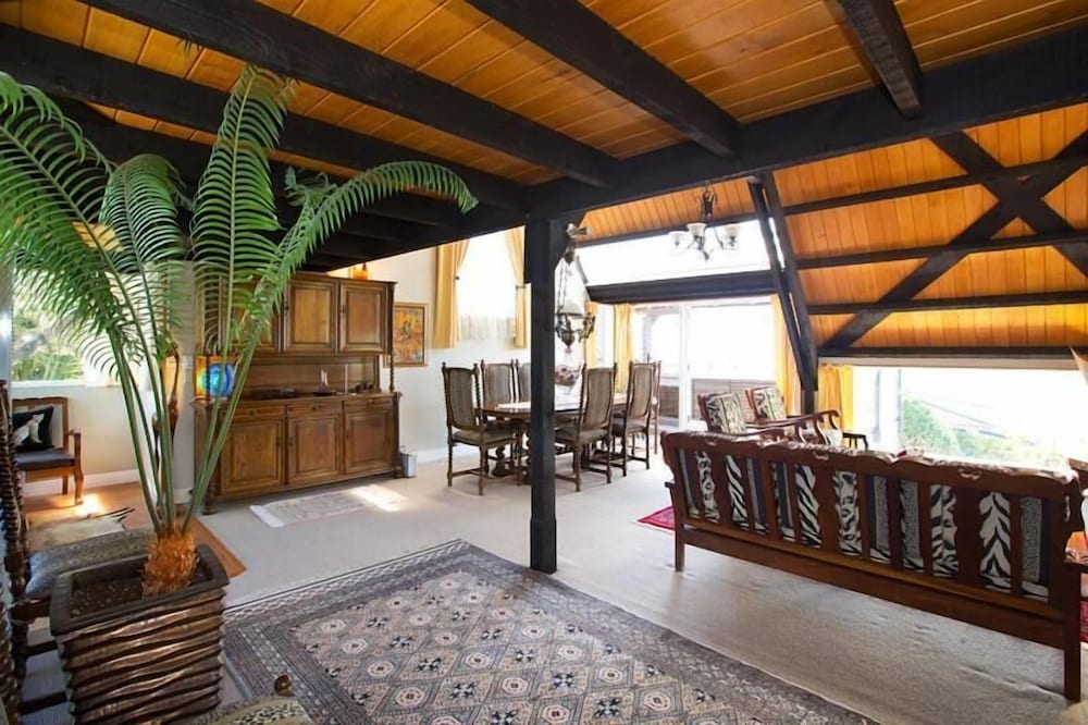 Фото Tivoli Homestay