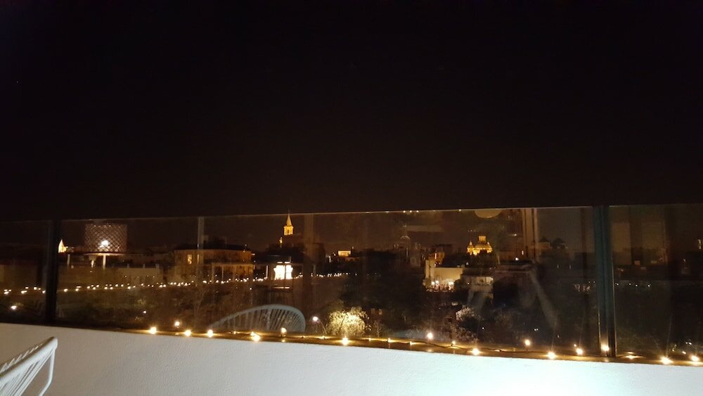 Фото The Corner House