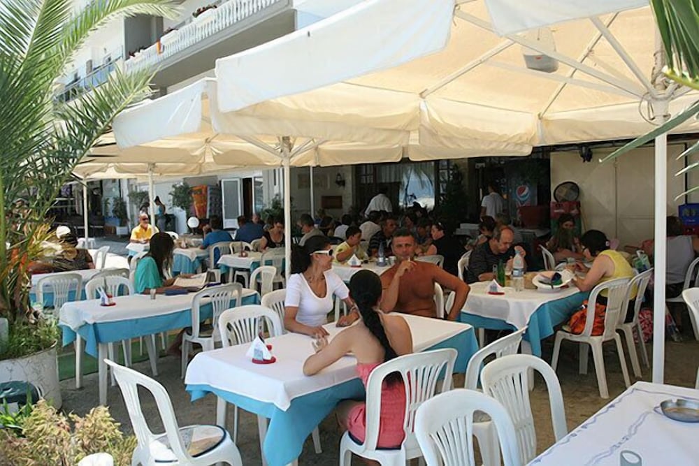 Фото Hotel Zografos