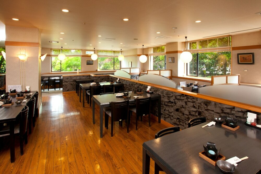 Фото Yufuin Hotel Shuhokan