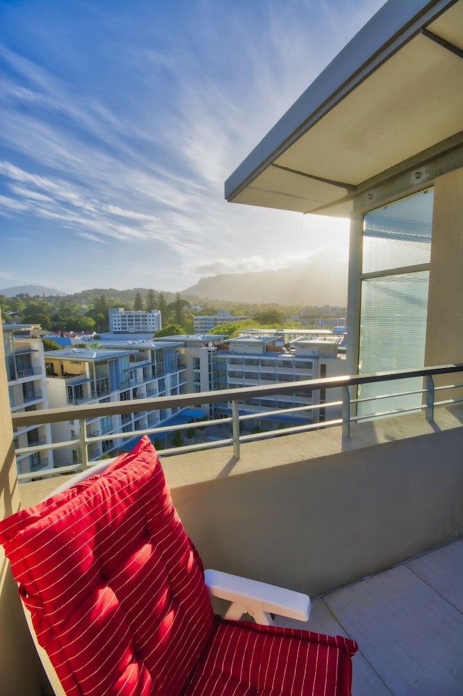 Фото The Quadrant Apartments