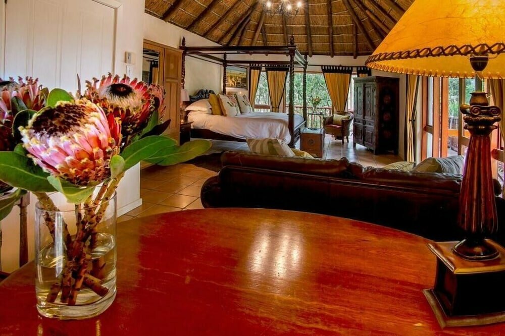 Фото The Loerie Hide