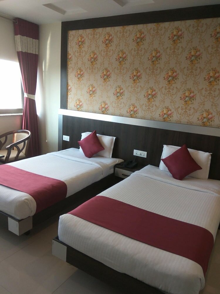 Фото Hotel Olympia Inn