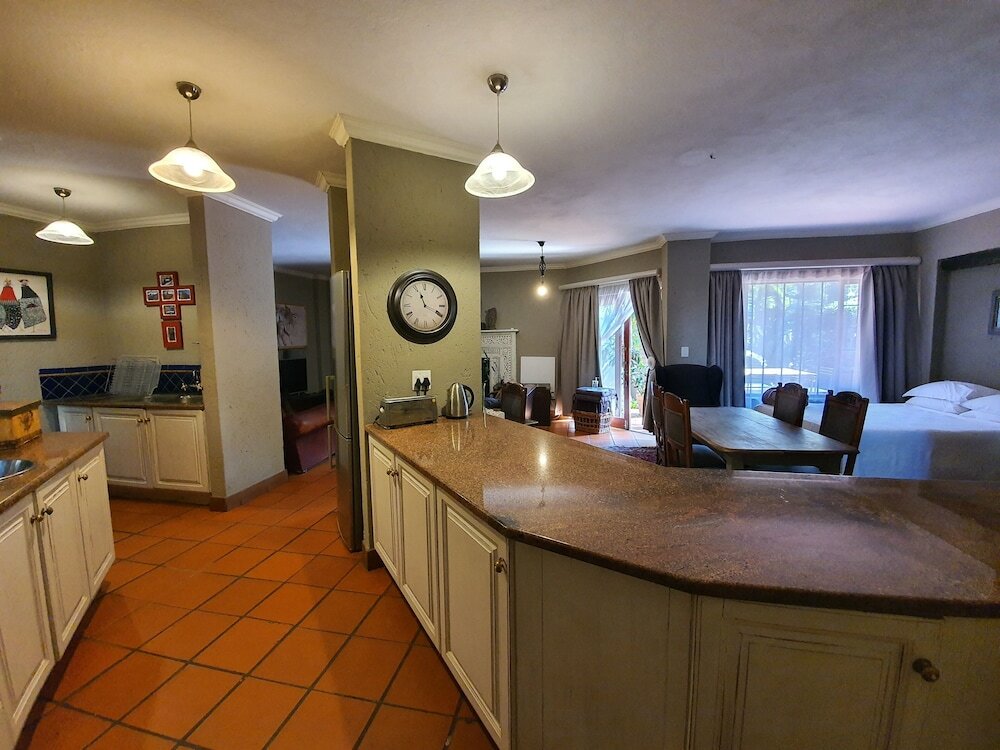 Фото Waterhouse Guest Lodges 295 Indus Street