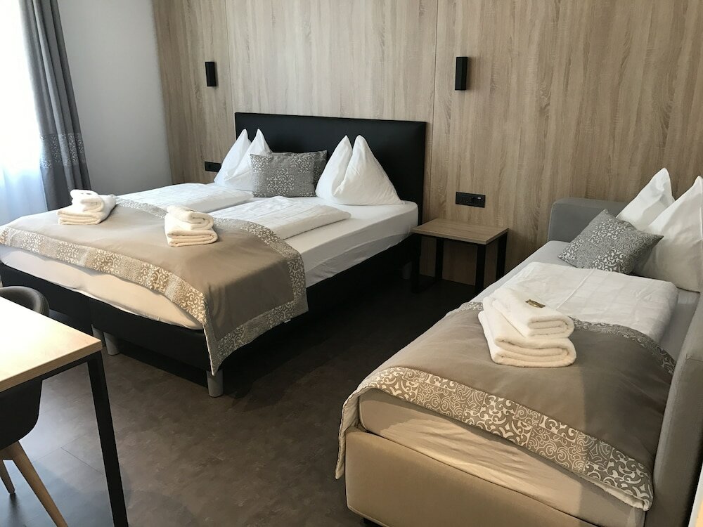 Фото Tourist Hotel