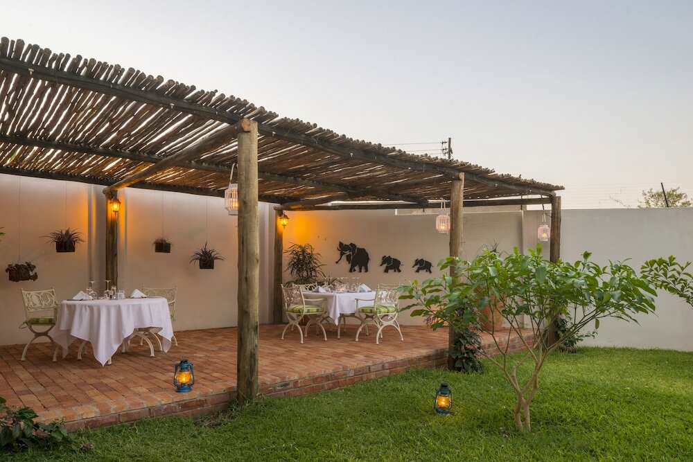 Фото Batonka Guest Lodge