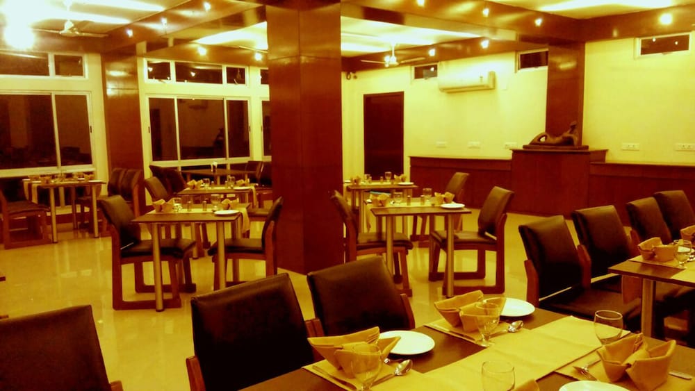 Фото Hotel Polo Orchid