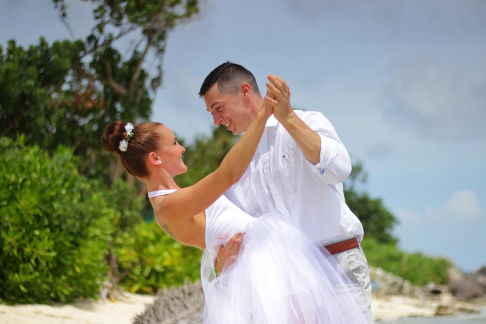 Фото Luau Beach Inn