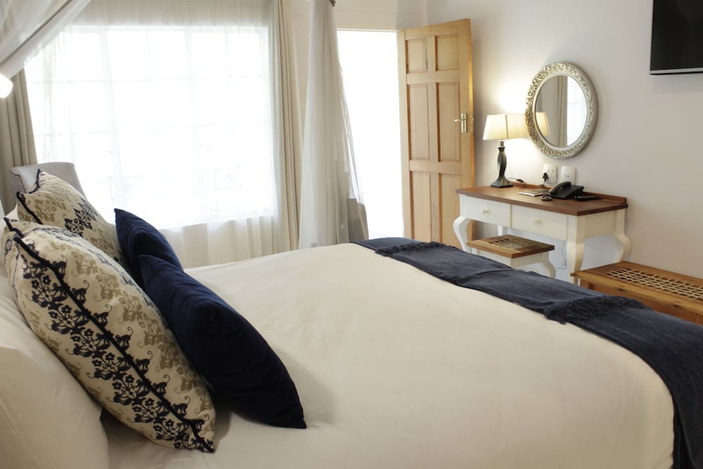 Фото Batonka Guest Lodge