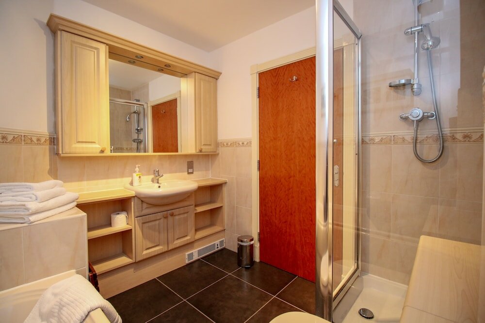 Фото Turnberry Apartments