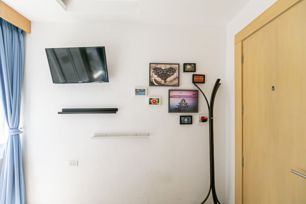 Фото The Bedrooms Hostel Pattaya