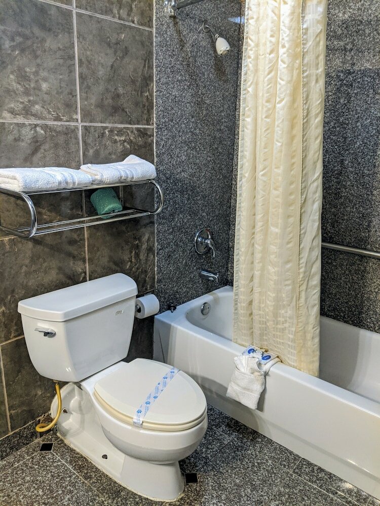 Фото Lake Houma Inn