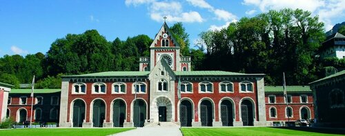 Внешний вид отеля Klosterhof - Alpine Hideaway & SPA в Байериш-Гмайне, фото 3