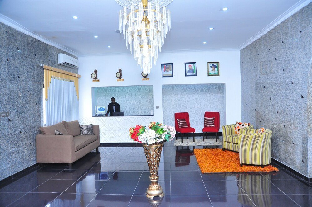 Фото отеля 2