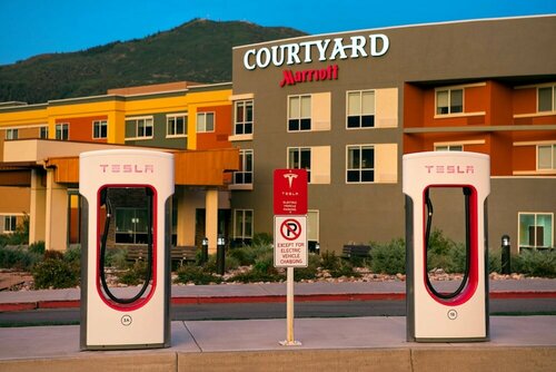 Гостиница Courtyard by Marriott Glenwood Springs