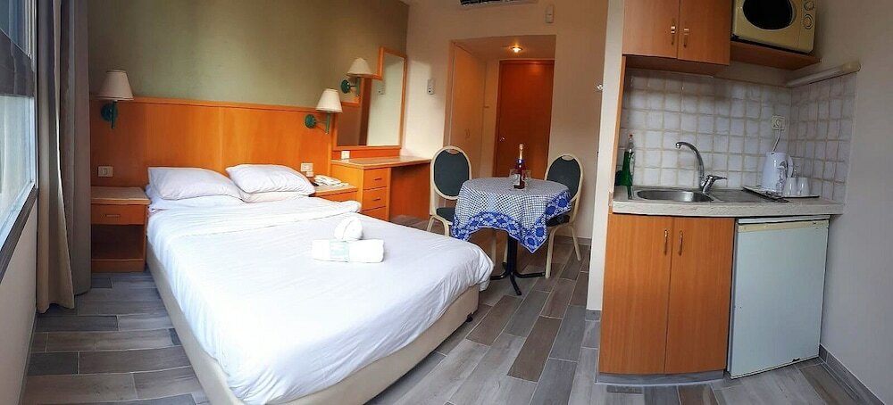 Фото Hotel Marom