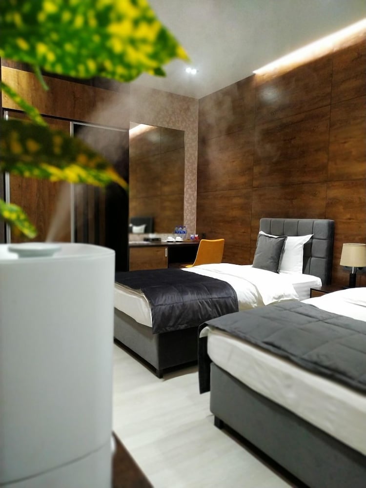 Фото Home Boutique Hotel