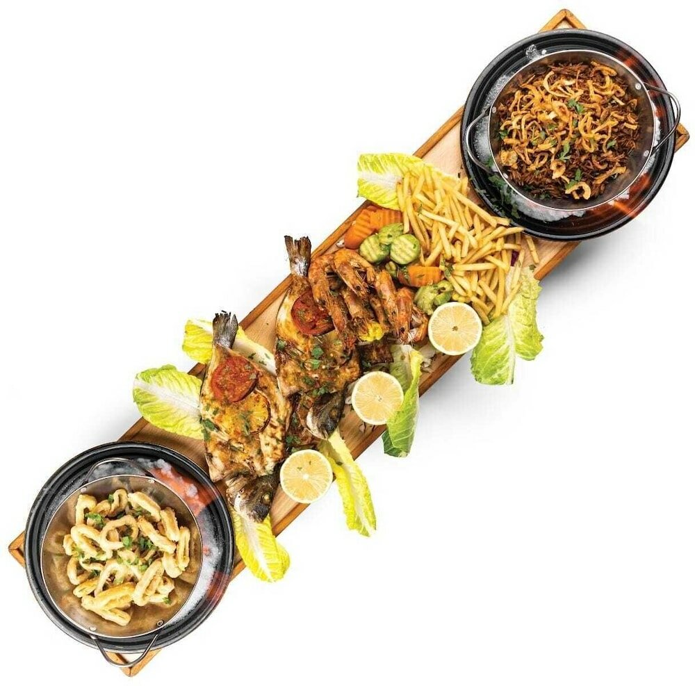 Фото Captain's Hotel