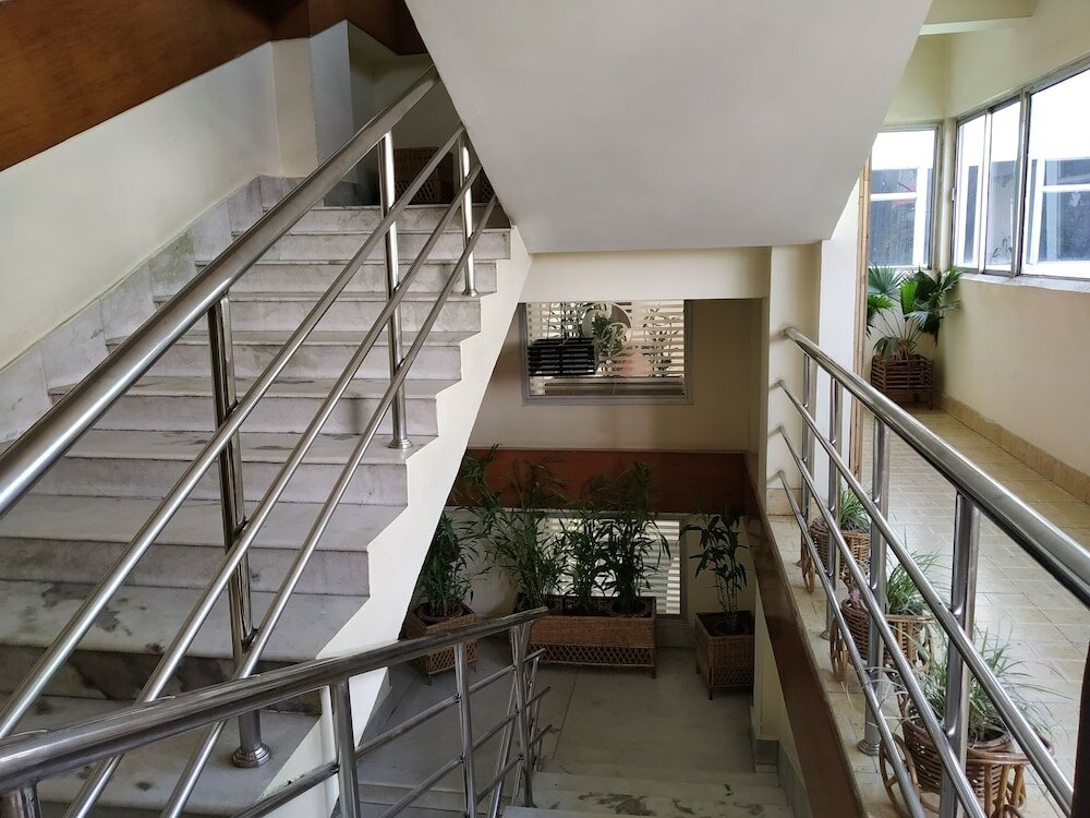 Фото Hotel Centre Point Tezpur