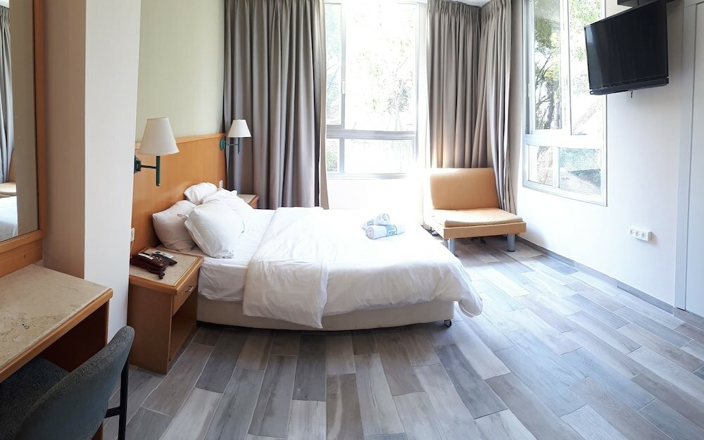 Фото Hotel Marom