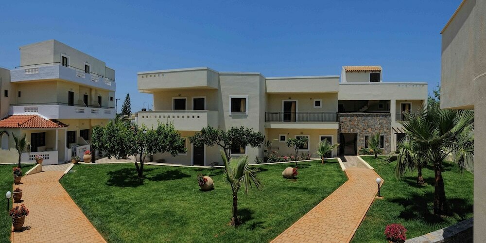 Фото Kristalli Hotel Apartments