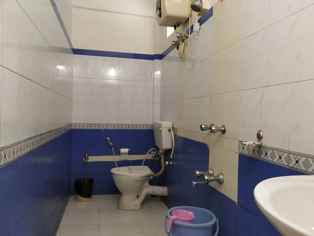 Фото Hotel Centre Point Tezpur