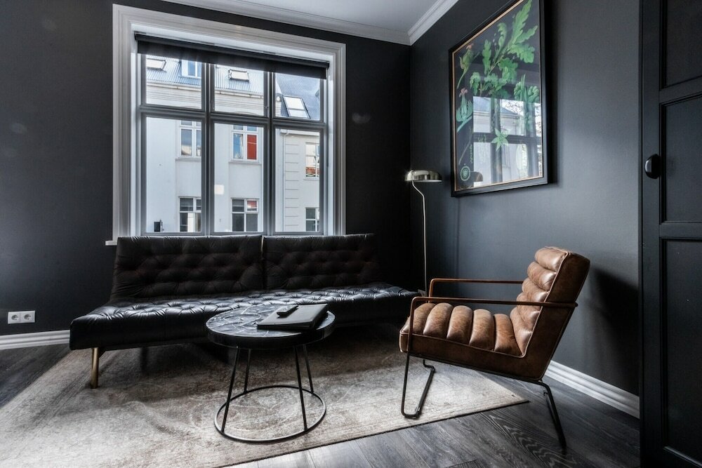 Фото Vintage Hotel Apartments