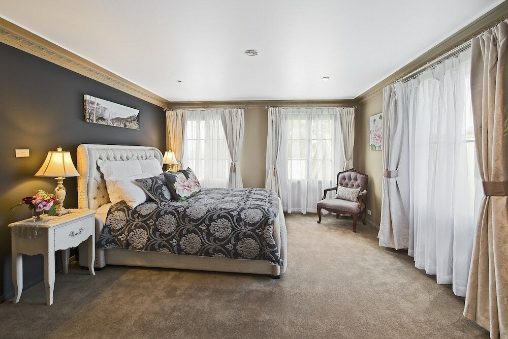 Фото Mountainside B&b