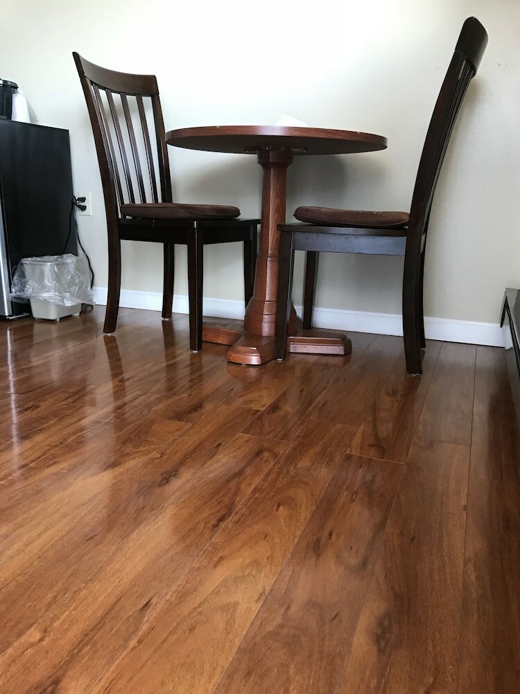 Фото White Birches Motel