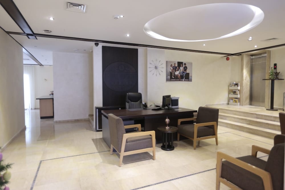 Фото Jabal Amman Hotel