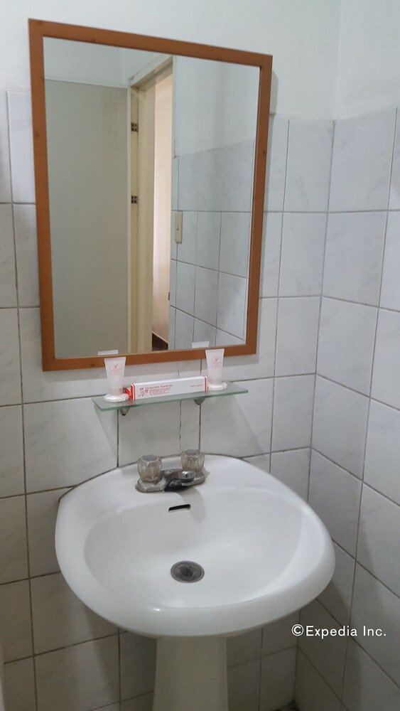 Фото Honeycomb Tourist Inn