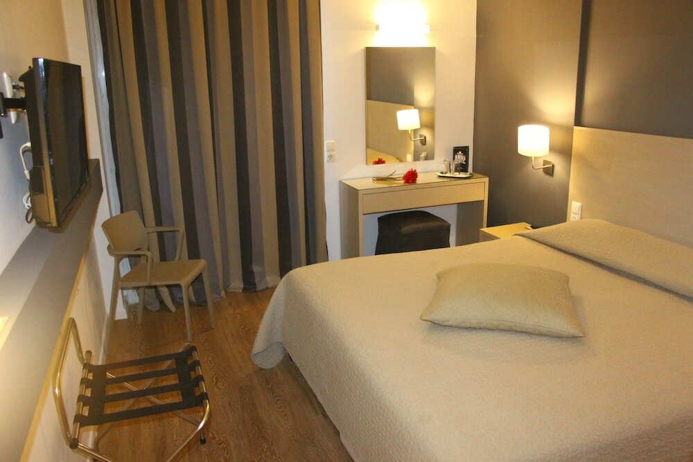 Фото Dionissos Hotel