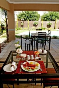 Гостиница Rise and Shine Lodge