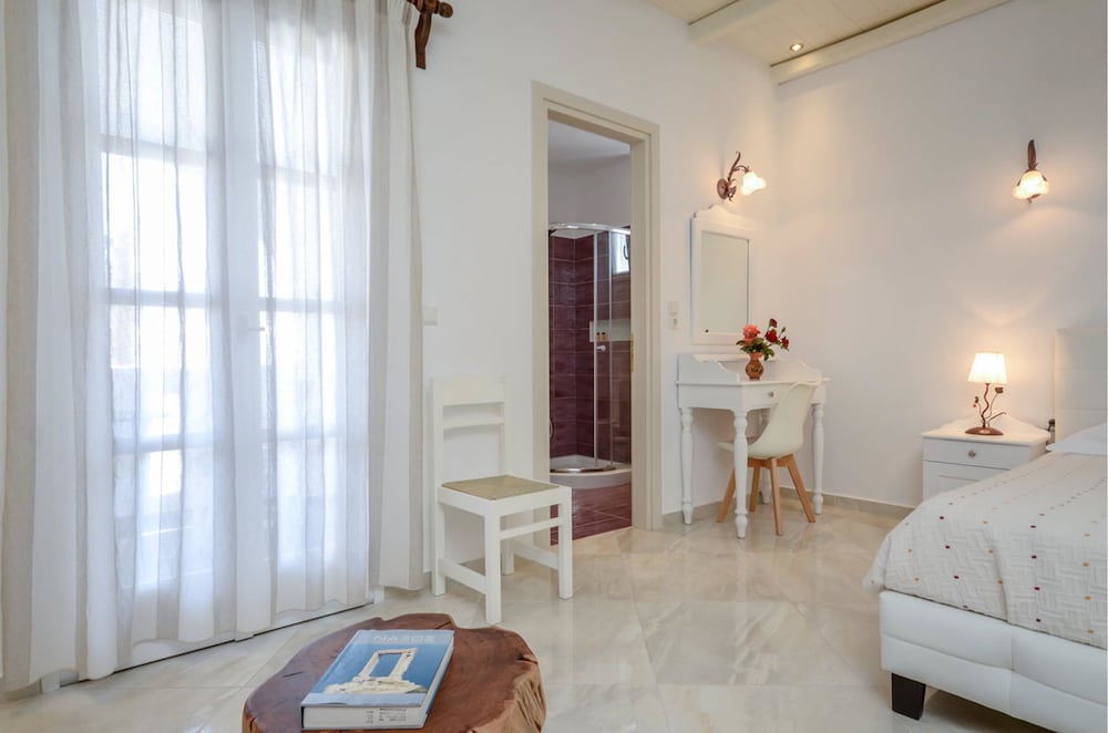 Фото Hotel Anixis