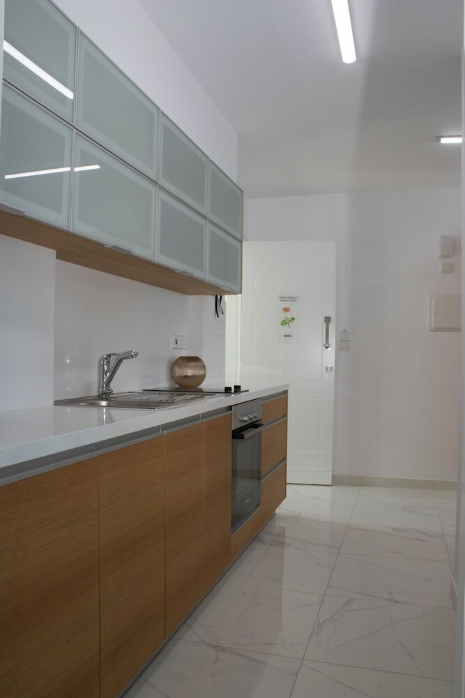 Фото Rododafni Beach Apartments