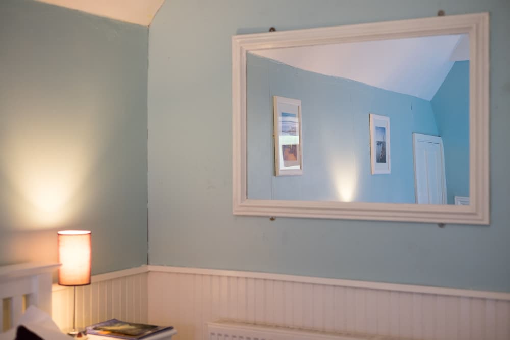 Фото Broomfield House