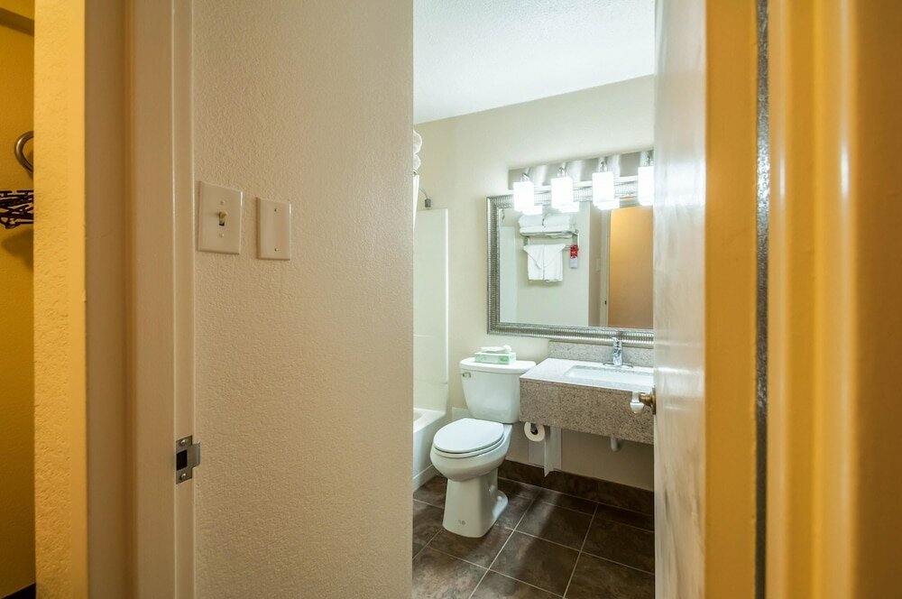 Фото Econo Lodge Hagerstown I-81