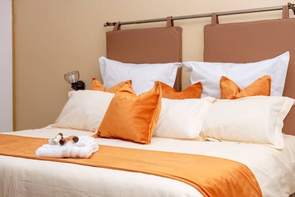 Фото Bulawayo Central Lodge