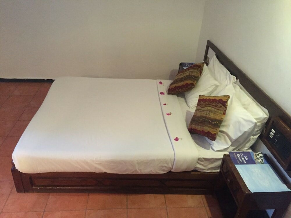 Фото Six Corners Resort