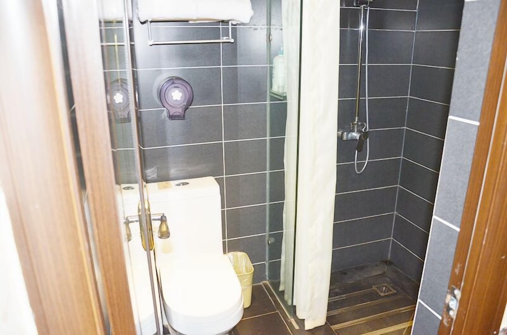 Фото Qingju Chengdu Sports Center Branch