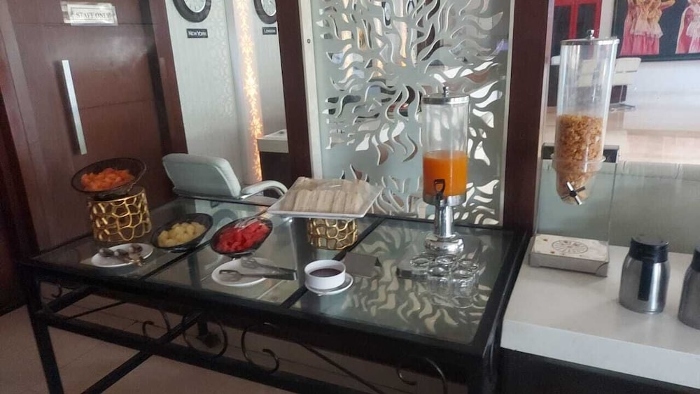 Фото Hotel Casaya Inn